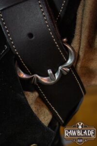 Astrid Back Holder - Black