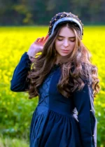 Noble capucha de terciopelo "Elaine" Negro - Imagen 6