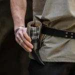 Cuerno Para Beber Vikingo "Odin" - Aprox. 0,9 Litros De Capacidad