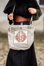 Bolso con bordado vikingo "Tora" Natural - Imagen 13