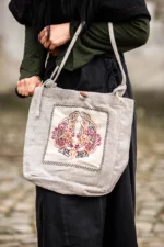 Bolso con bordado vikingo "Tora" Natural - Imagen 7